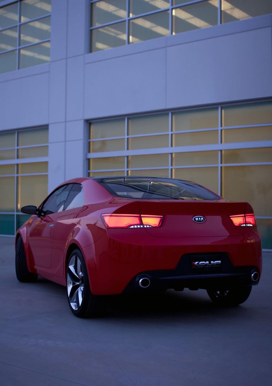  Kia Koup Concept 2008 года  (фото 25 из 50)